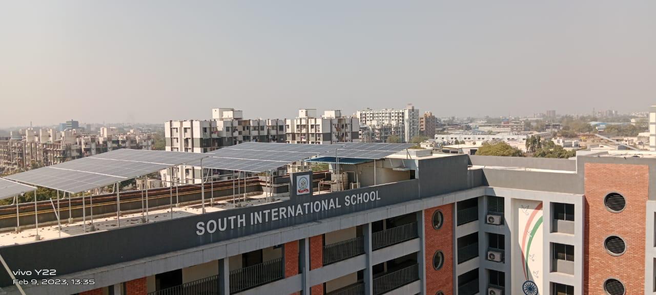 Commercial solar project installation